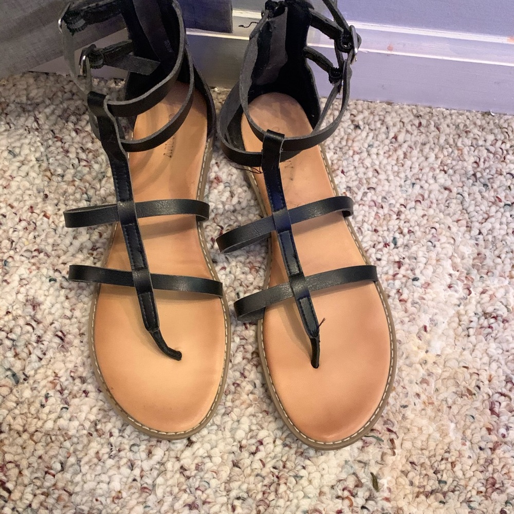Ankle sandals